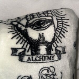 RACHEL Rachel Roy Halloween THE Alchemy Oversized Plush Throw Blanket Halloween